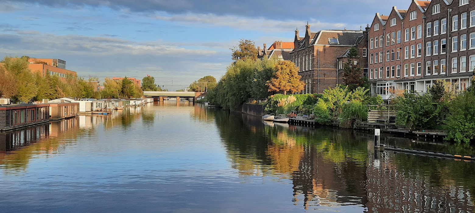 Une vue d'Amsterdam-est. Photo © Daniel Desjardins
