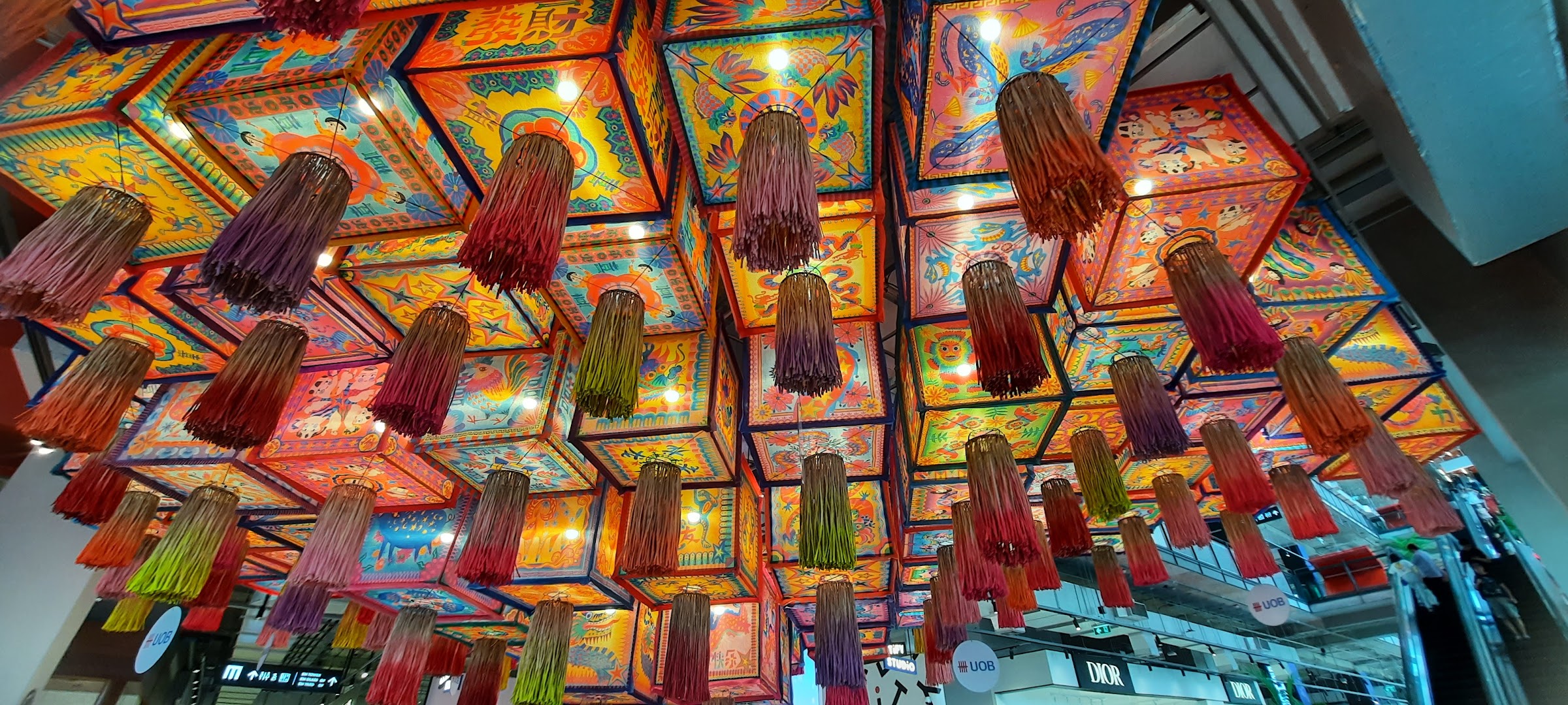 Le décor "jeune et tendance" du EmSphere. Photo © Daniel Desjardins