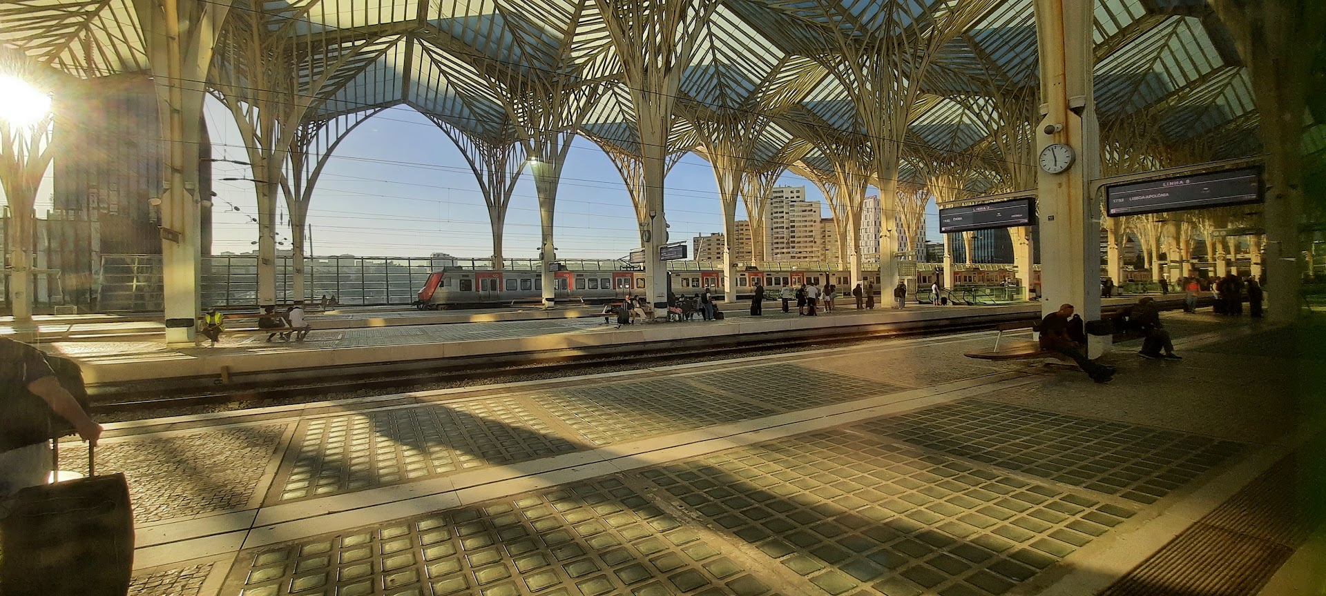 Gare de Lisbonne-Oriente, Portugal. Photo © Daniel Desjardins