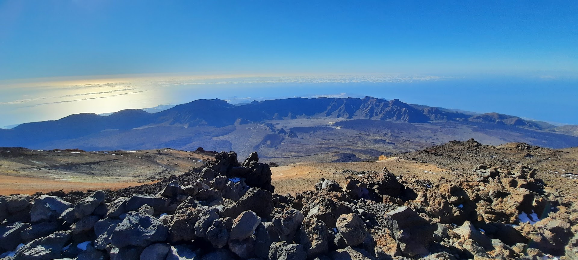 Randonnée à Tenerife, Canaries, Espagne, dans le Parc National du Teide. Photo © Daniel Desjardins