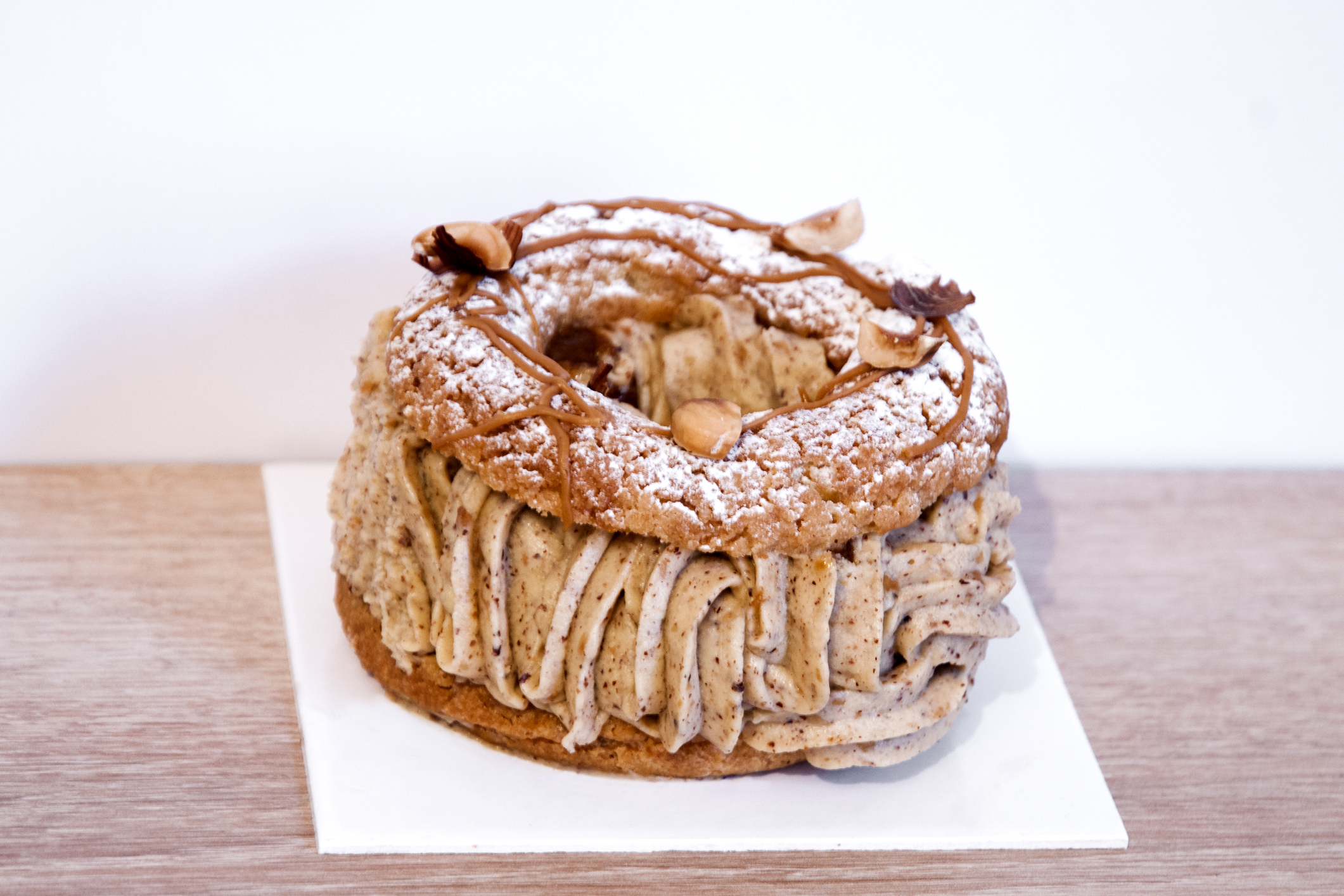 Un Paris-Brest : la pâtisserie. © iStock / legna69
