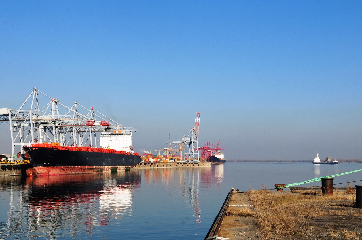 Les ports et terminaux du Saint-Laurent, le maillon fort de la chaîne