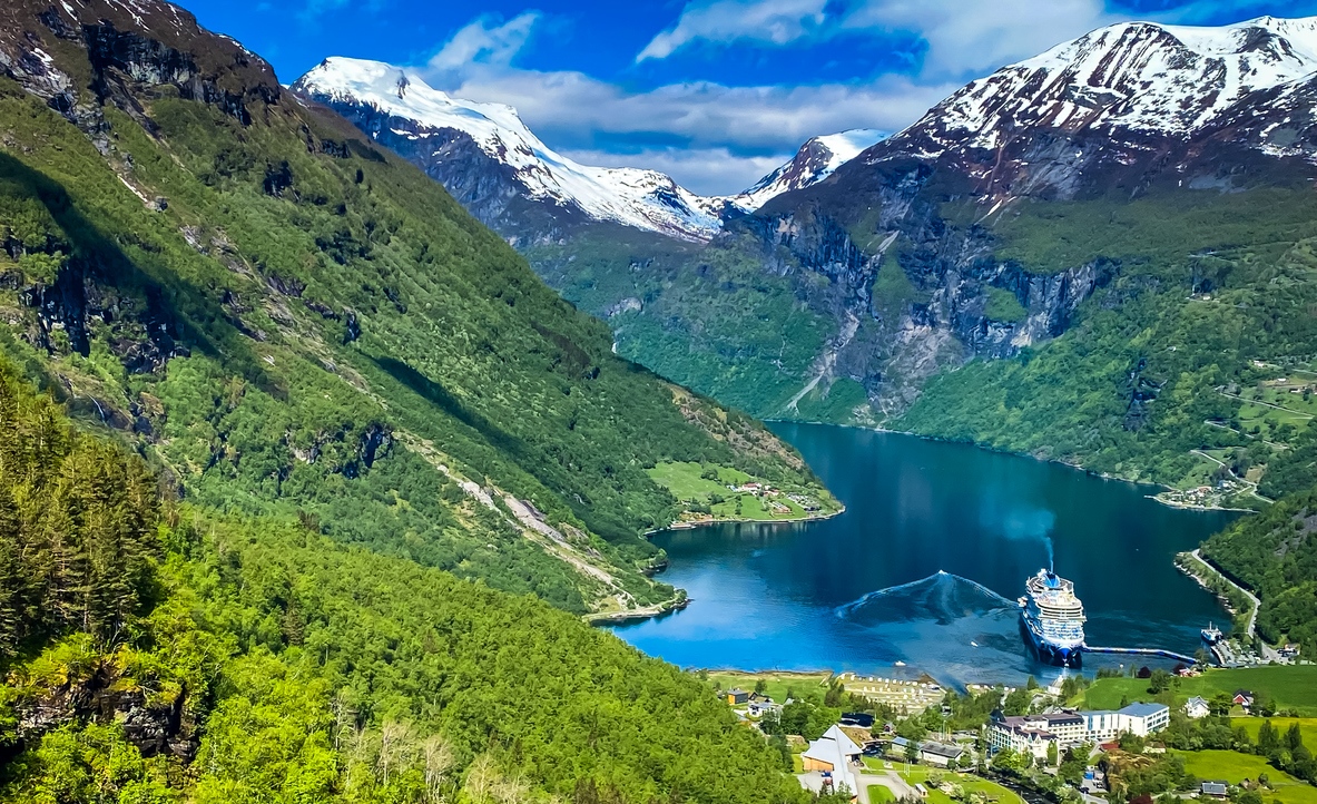 Le fjord de Geiranger en Norvège.  © iStock / KenWiedemann