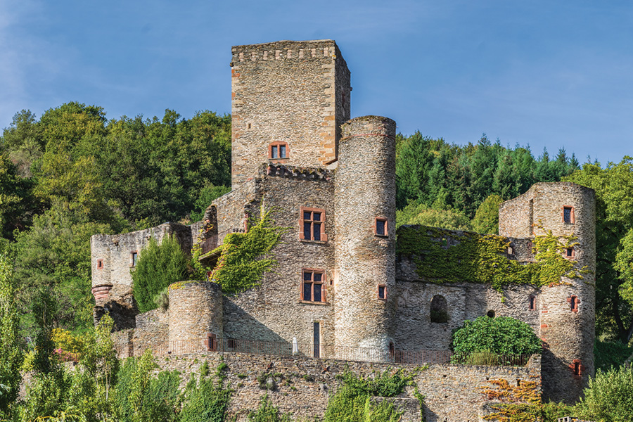 Castle_of_Belcastel_40.tif