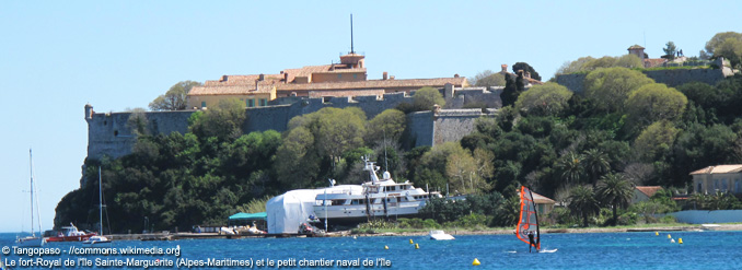 5 &icirc;les &agrave; d&eacute;couvrir &agrave; partir de la C&ocirc;te d&rsquo;Azur 