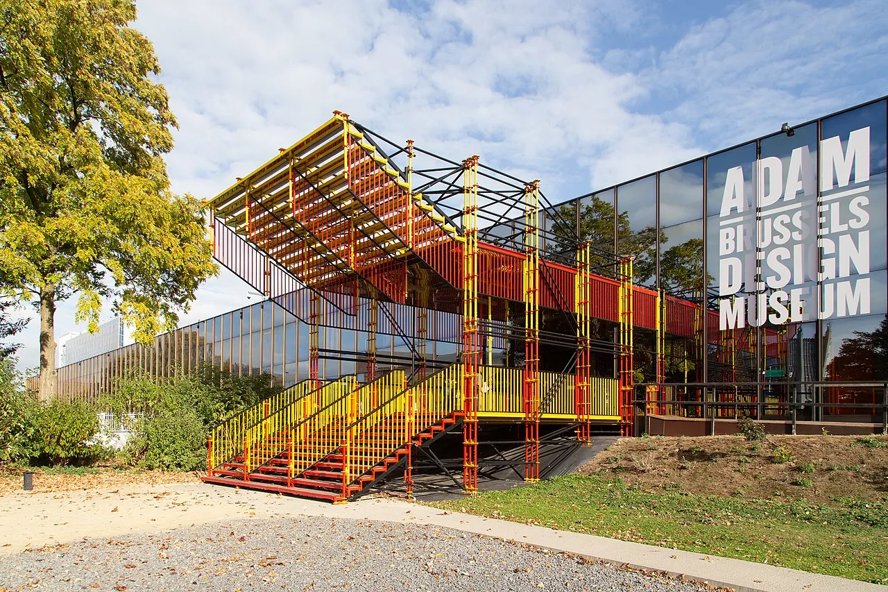 L'entrée du Design Museum Brussels CC BY-SA 2.0 Tom P