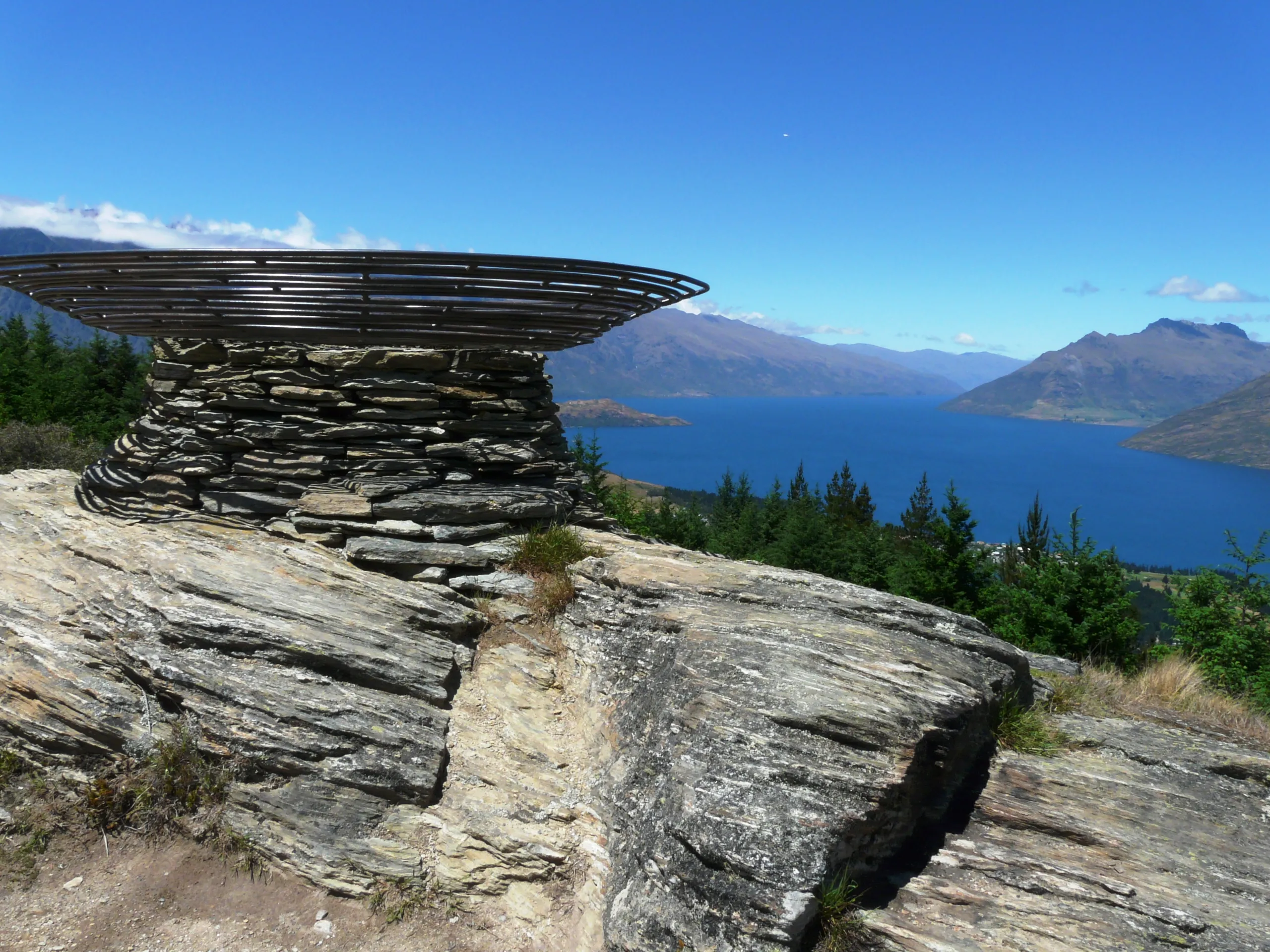 Vue sur le lac Wakatipu depuis le Queenstown Hill Summit (Nouvelle-Zélande) - photo © Marc Rigole