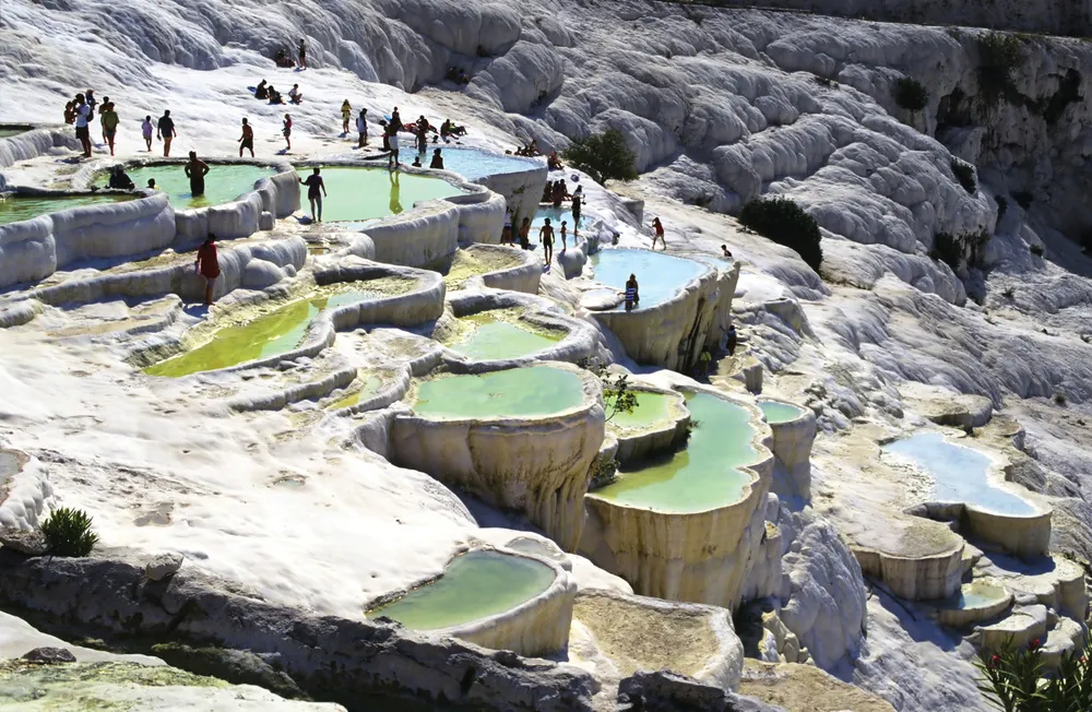 Pamukkale | © Dreamstime.com/Daniel Boiteau Pages