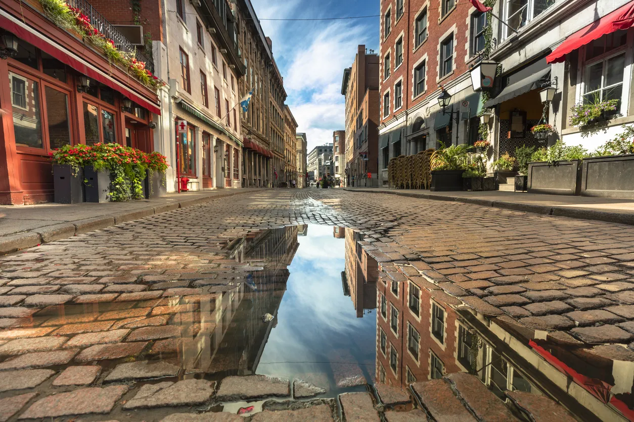 Rue du Vieux-Montréal.  © iStock / Pgiam