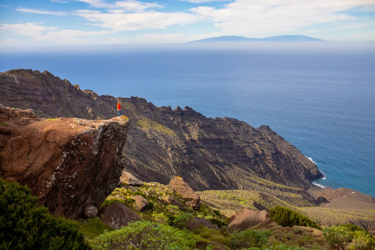 L'Île de la Gomera- photo © iStock-SimonSkafar 