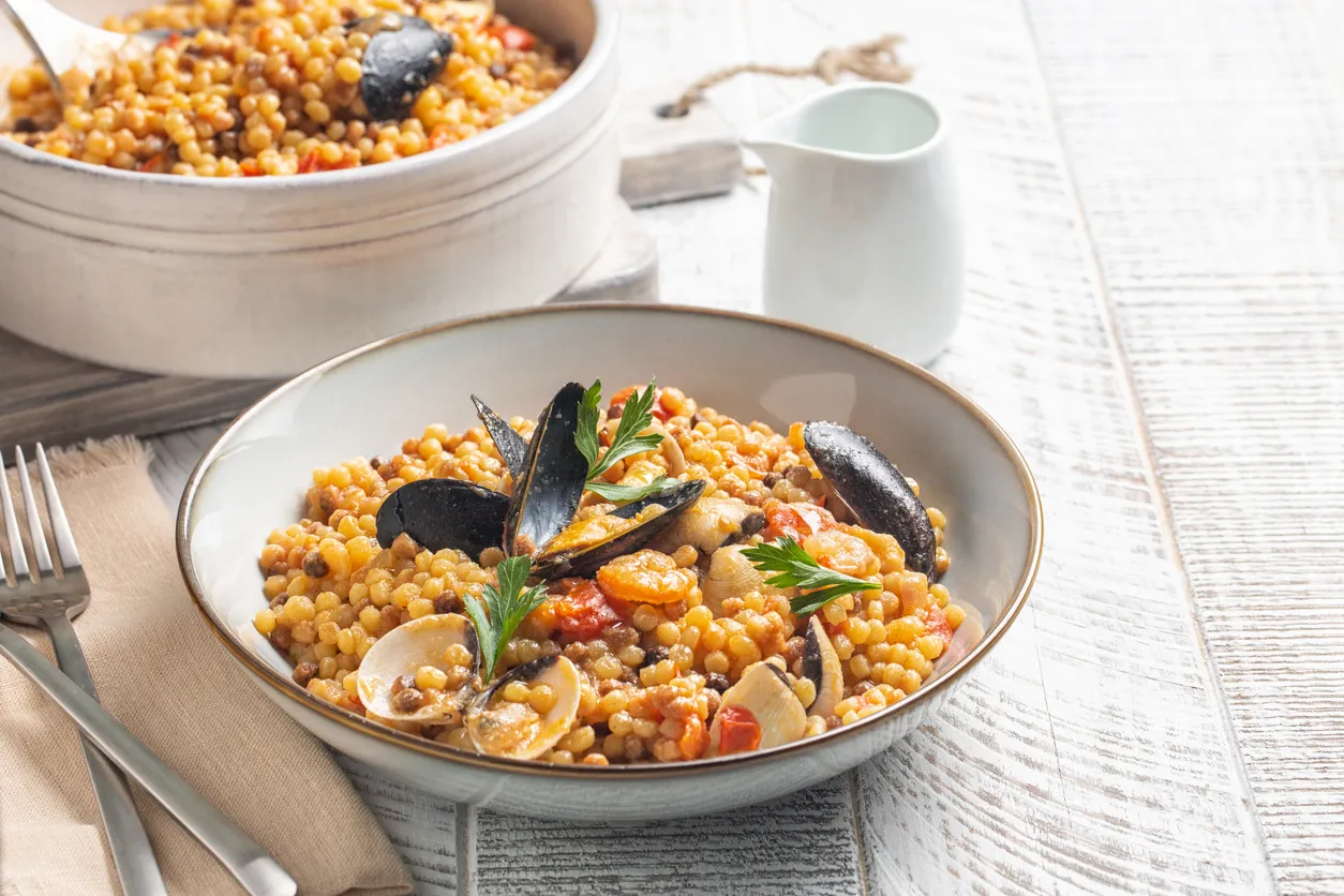 Fregola, pâte typique de Sardaigne © iStock / Olga Mazyarkina