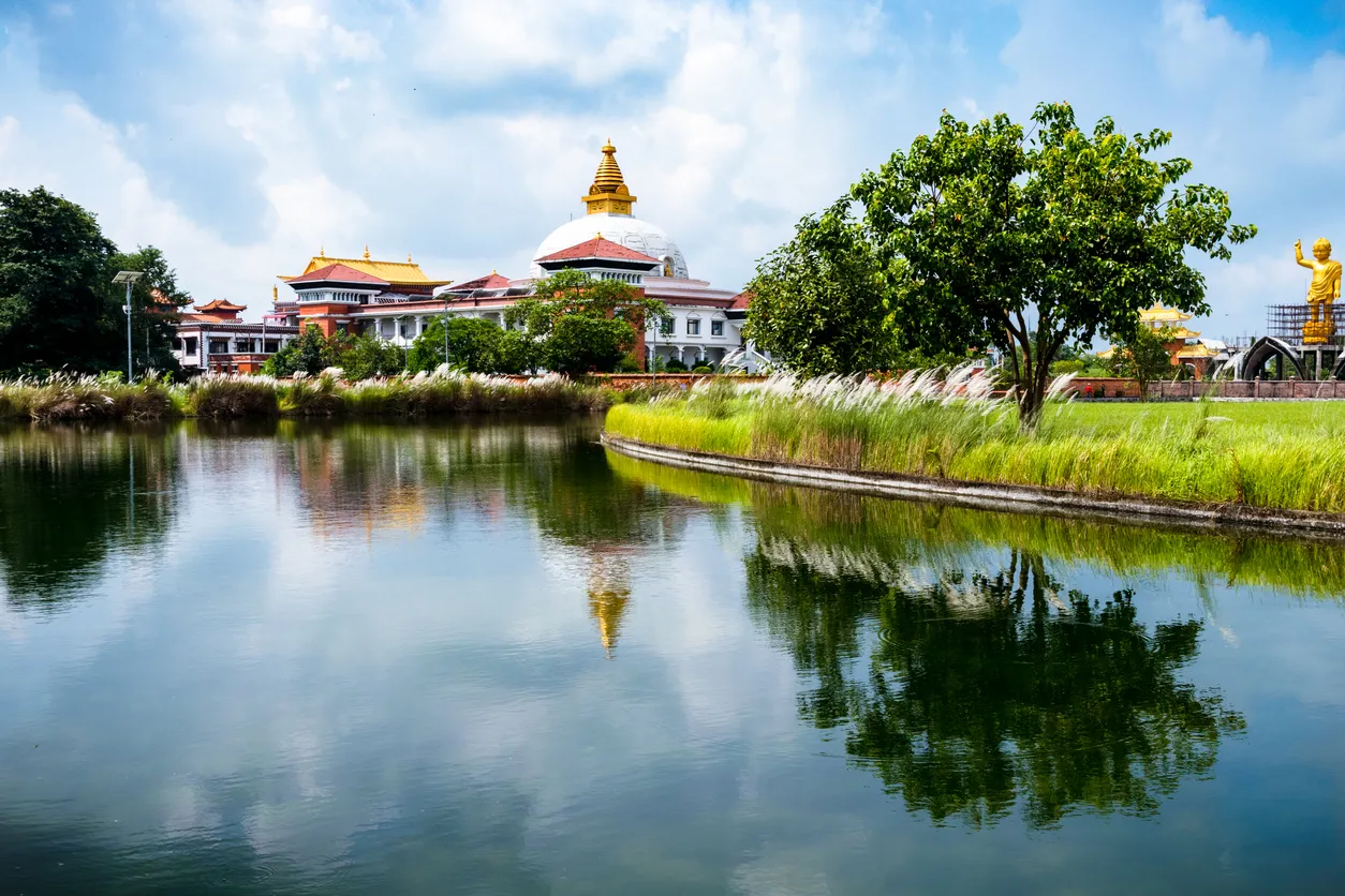 Le Centre mondial pour la paix et l’unité à Lumbini, Népal. ©  iStock / Krishna Galami