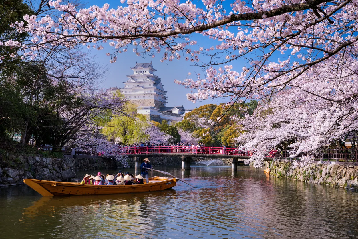 Le château de Himeji, préfecture de Hyōgo. C'est l'un des plus anciens bâtiments du Japon médiéval. © iStock / Mr Saryanto