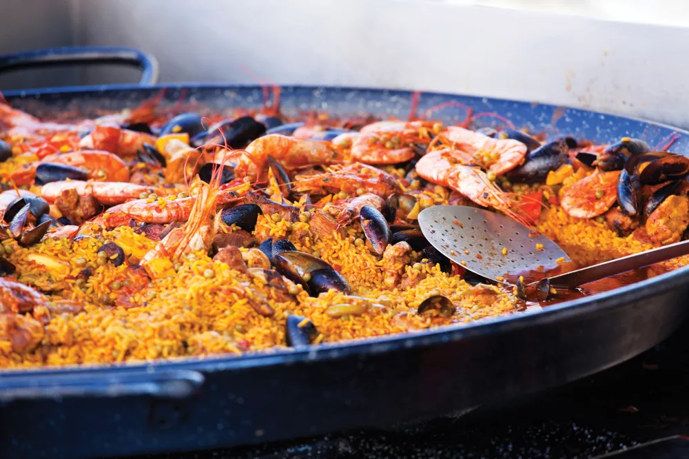 Paella | © iStockphoto.com/stocknshares