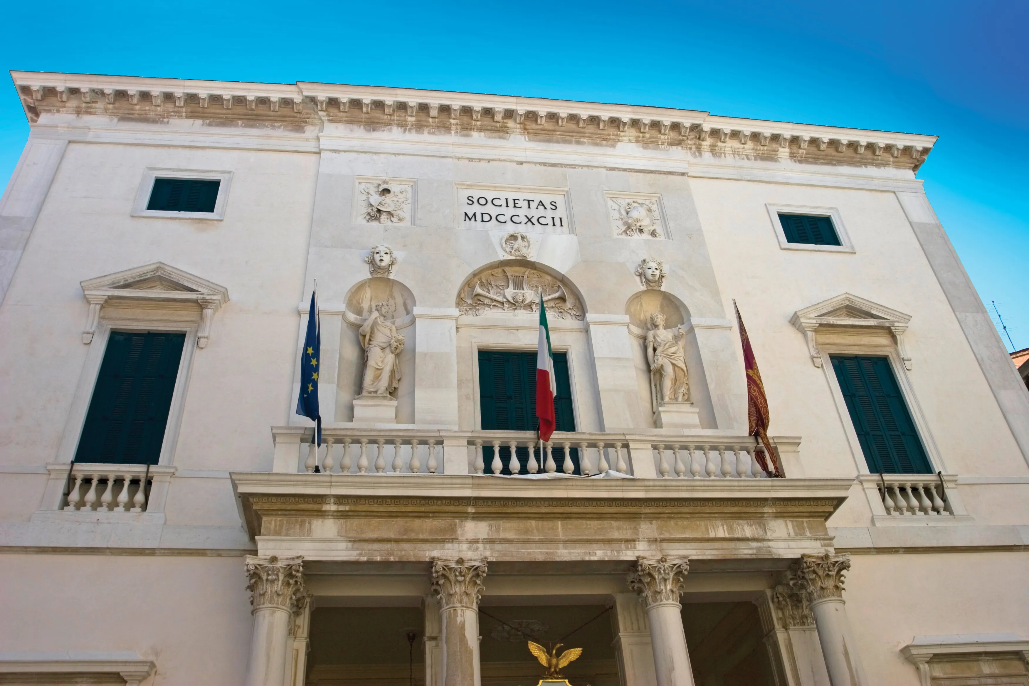 La Fenice 
©iStockphoto.com/LUke1138