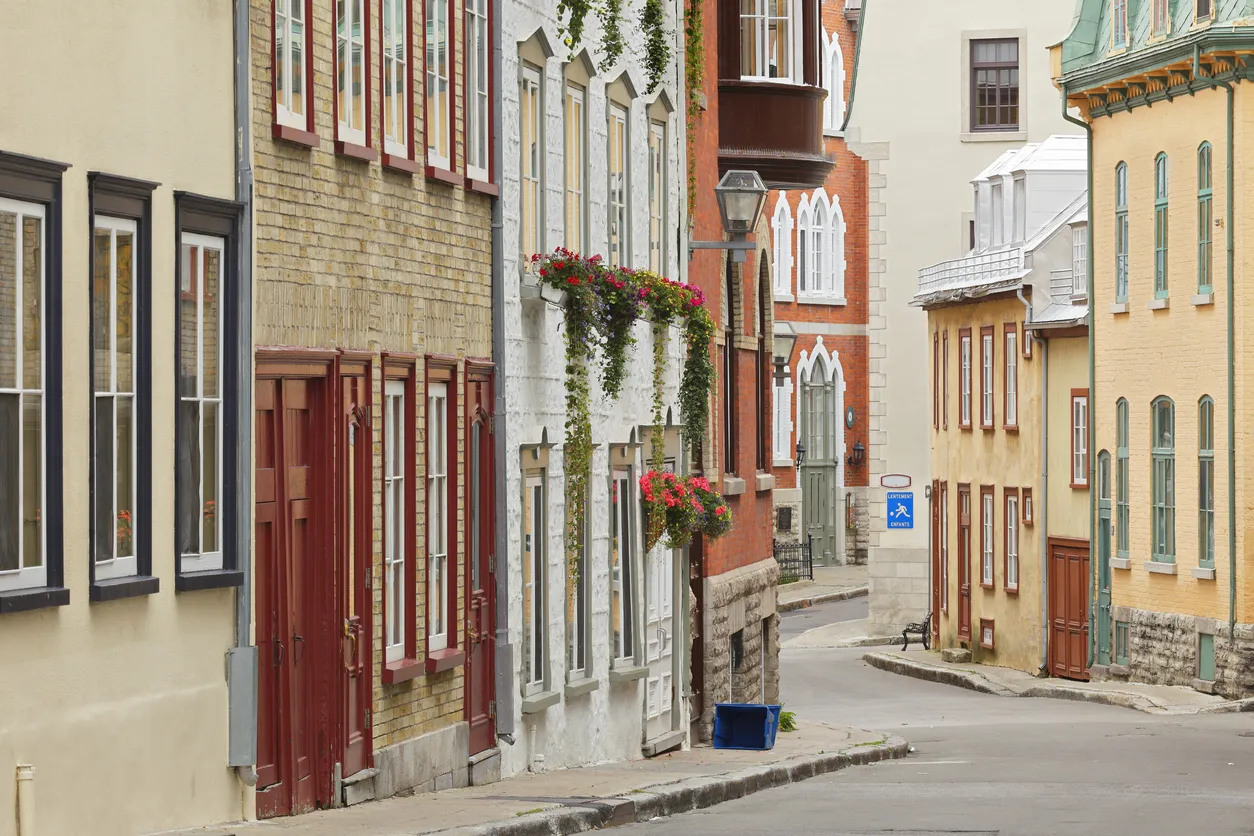 Les portes du Vieux-Québec © iStock / S. Greg Panosian
