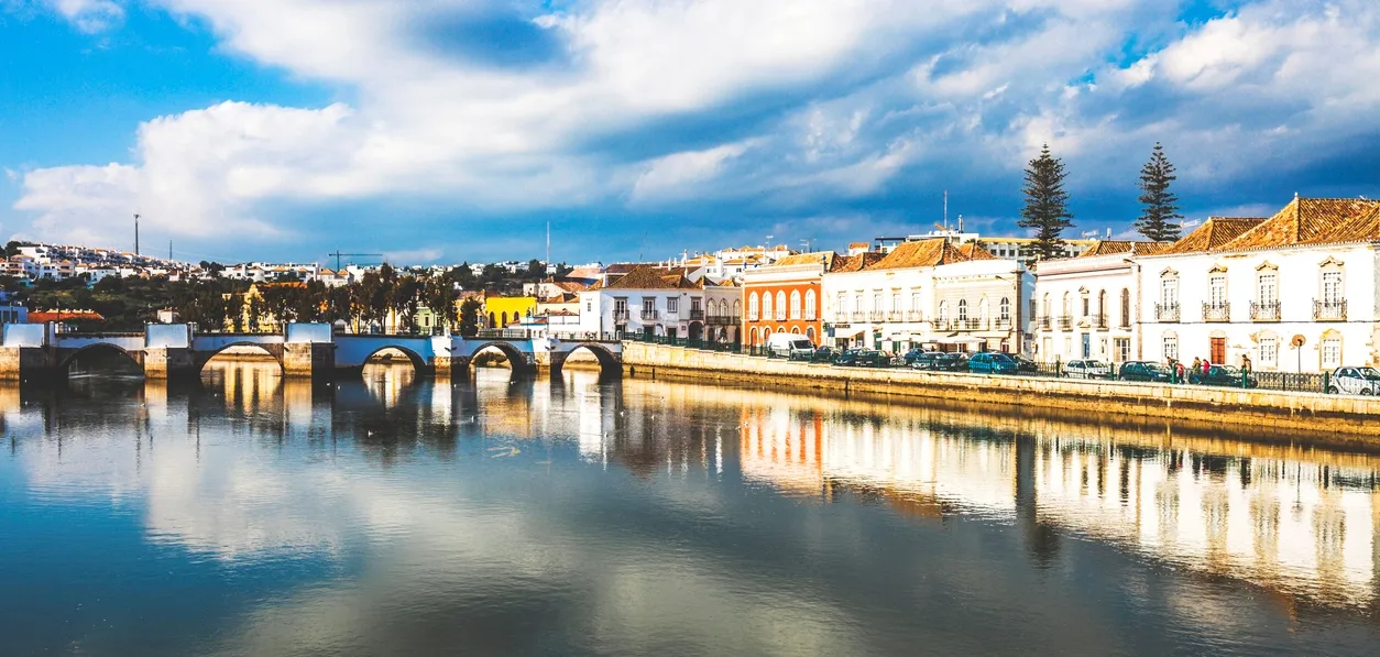 Le village de Tavira en Algarve. | © iStockphoto.com/peeterv