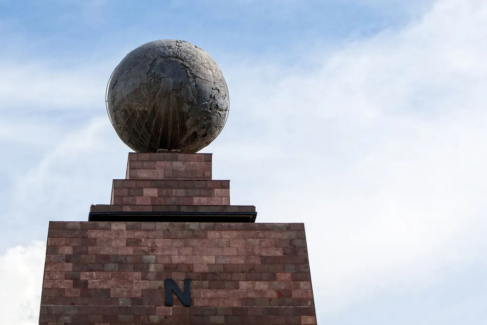 Monument de la Mitad del Mundo, San Antonio de Pichincha, Équateur | © KalypsoWorldPhotography