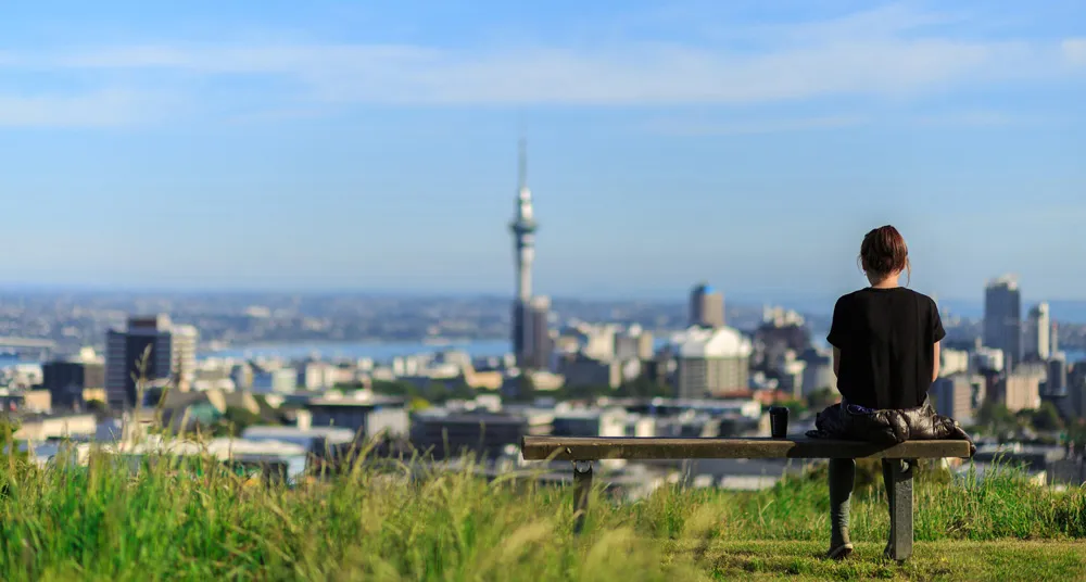 Mt Eden Volcano Walk, Auckland, Nouvelle-Zélande | © naruedom