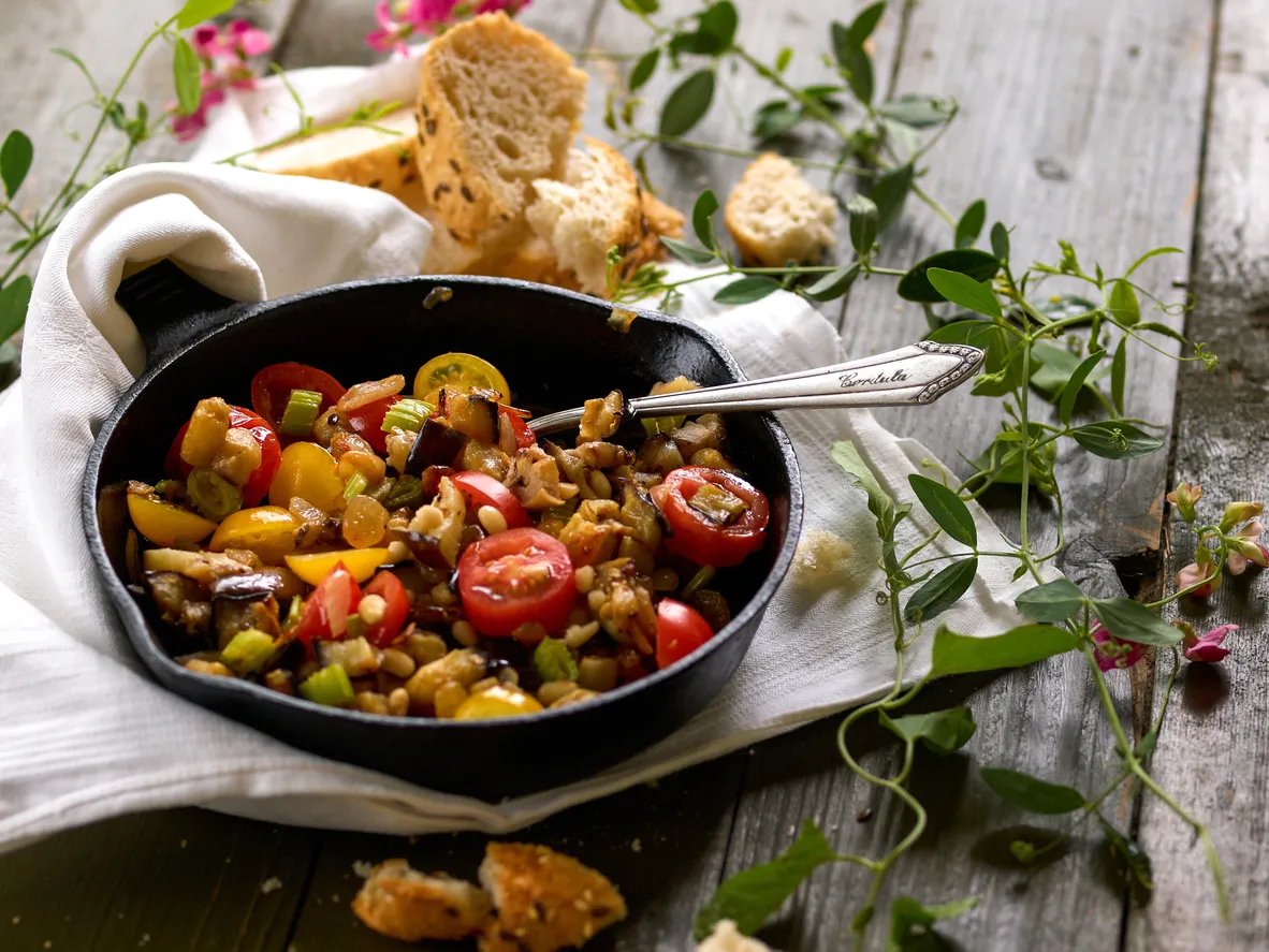 En Sicile, la Caponata © iStock-o_lesyk