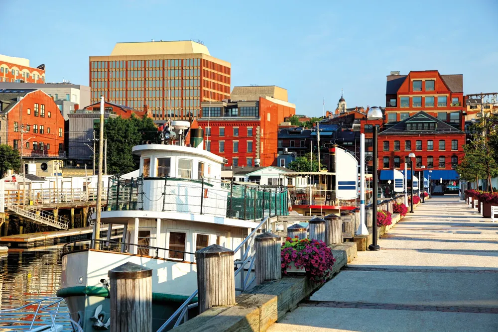 Portland ©iStockphoto.com/DenisTangneyJr 