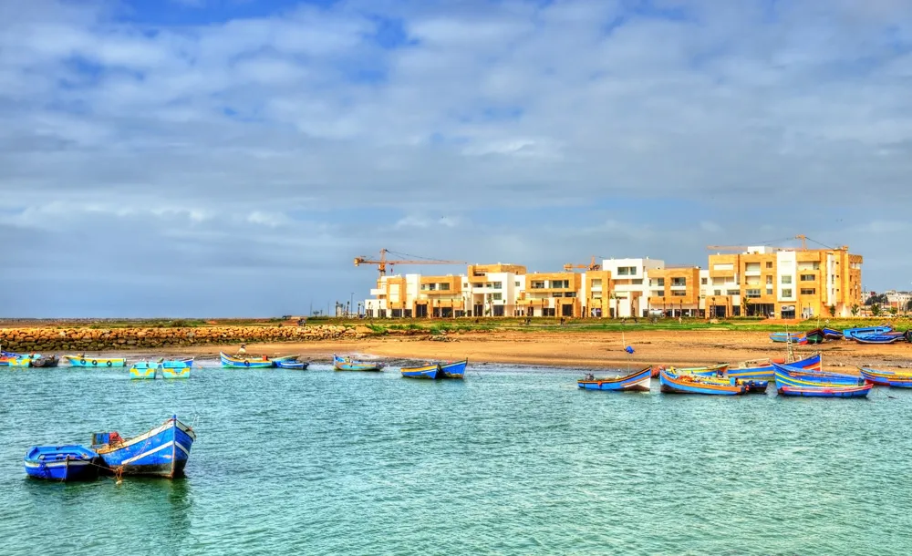 Fleuve Bouregreg, entre Rabat et Salé, au Maroc | © Leonid Andronov