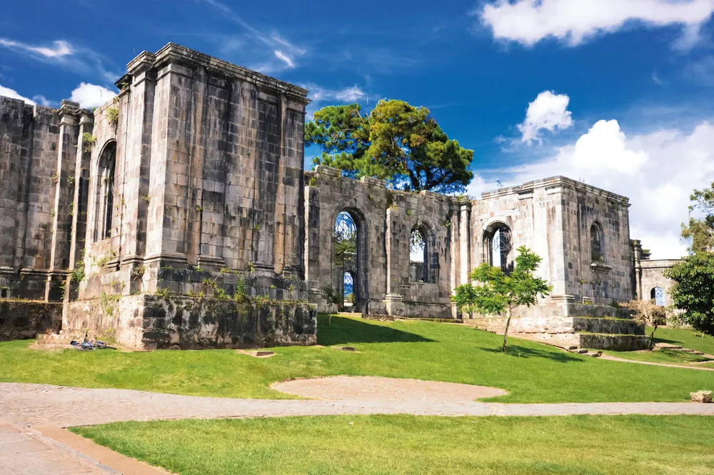 Les ruines d’une église à Cartago. | © iStockphoto.com/lanabyko
