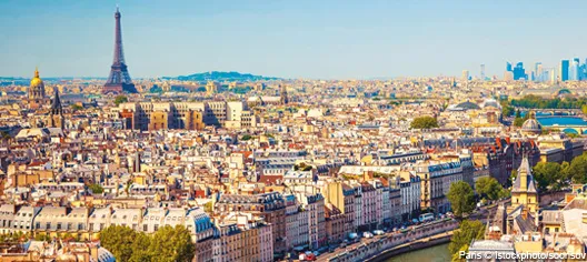 Paris | ©IStockphoto/sbonsov